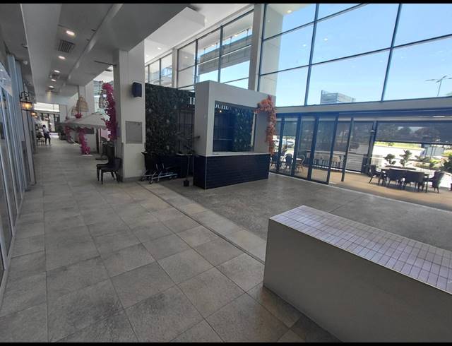 426M² RETAIL TO LET IN FOURWAYS